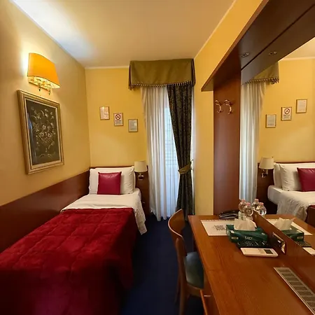 Hotel Fenicia 2*