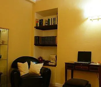 Otel Fenicia 2*