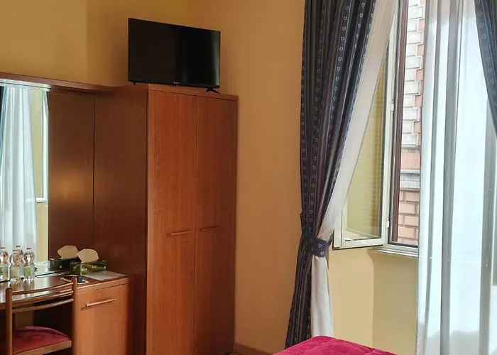 酒店 芬尼希亚酒店 2*